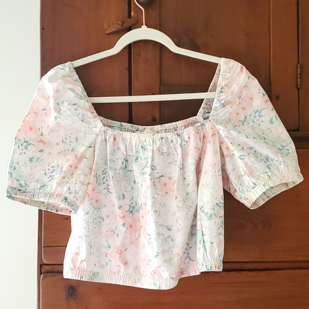 Puffed Sleeves Cotton Peasant Cropped Top